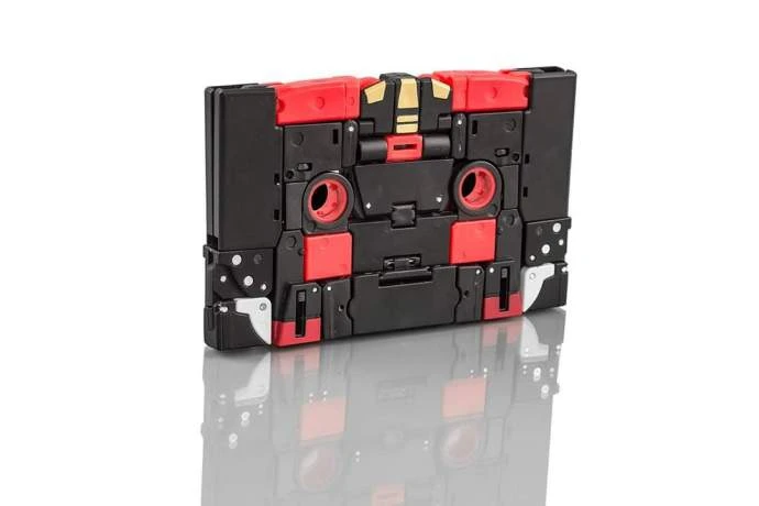 Mastermind Creations RMX-07 Riot Rumble 10 Mastermind Creations RMX-07 Riot Rumble - Image 8