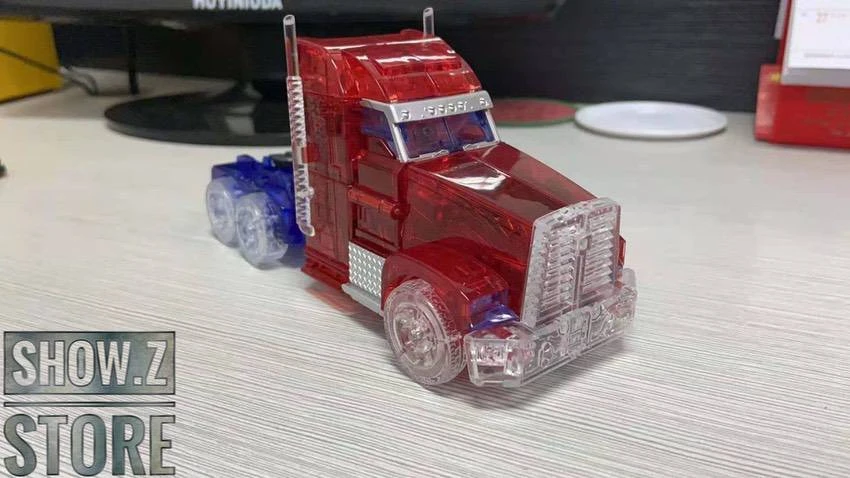 APC Toys APC-001 Attack Prime TFP Optimus Prime Clear Version W/ Clear Wheels 12 APC Toys APC-001 Attack Prime TFP Optimus Prime Clear Version W/ Clear Wheels - Image 10