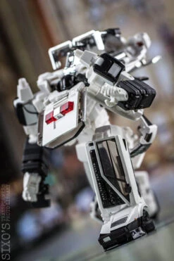 Takara MP-42 Masterpiece Cordon Diaclone Sunstreaker -Cheap Toy Store 6af351c18f