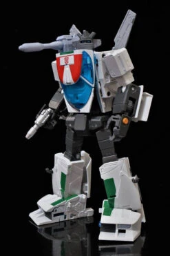 Takara MP-20+ Wheeljack Anime Color -Cheap Toy Store 8661b06f05