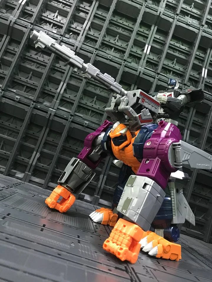 Hasbro PP-27 PP27 Optimal Optimus Power Of Prime Leader Class 7 Hasbro PP-27 PP27 Optimal Optimus Power Of Prime Leader Class - Image 5