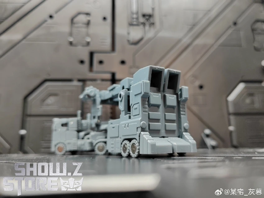 Dr.Wu DW-E23 Tactical Commander Ultra Magnus 11 Dr.Wu DW-E23 Tactical Commander Ultra Magnus - Image 9