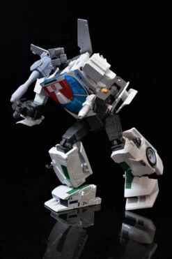 Takara MP-20+ Wheeljack Anime Color -Cheap Toy Store e4a2bb5ea8
