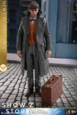 [Pre-Order] Hot Toys HT 1/6 Newt Scamander MMS512 Fantastic Beasts: The Crimes Of Grindelwald -Cheap Toy Store e7dfdfb34e